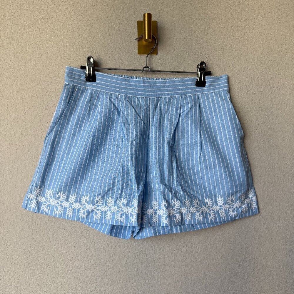 NWT Romeo + Juliet Couture Beach Stripe Embroidered Shorts Size S